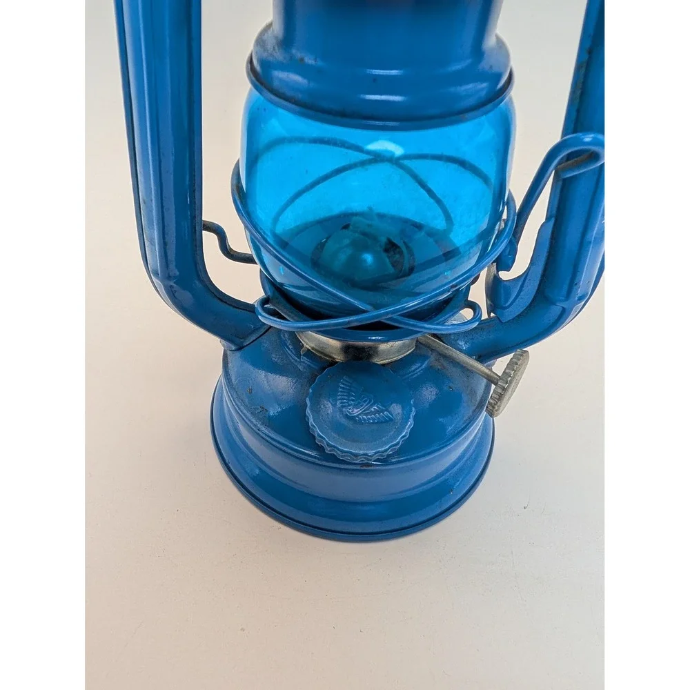 Winged Wheel No. 350 Blue Kerosene Lantern Blue Globe Made Japan Vintage 7.5